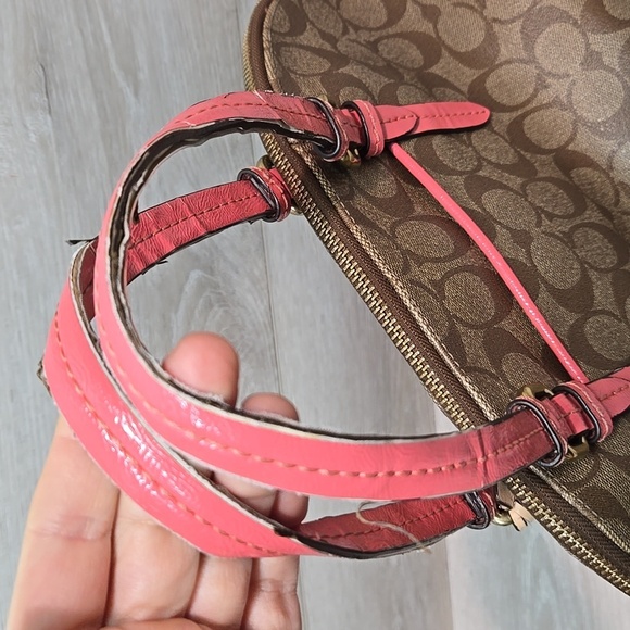 Coach Women  Peyton Signature Cora Logo  Domed Satchel F24606 - Picture 3 of 12